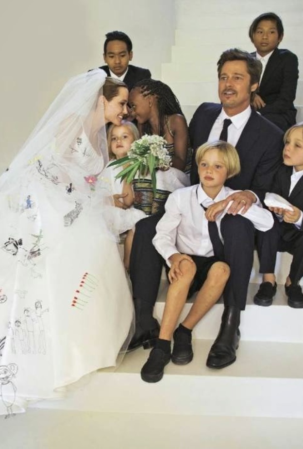  زفاف انجلينا جولي و براد بيت 