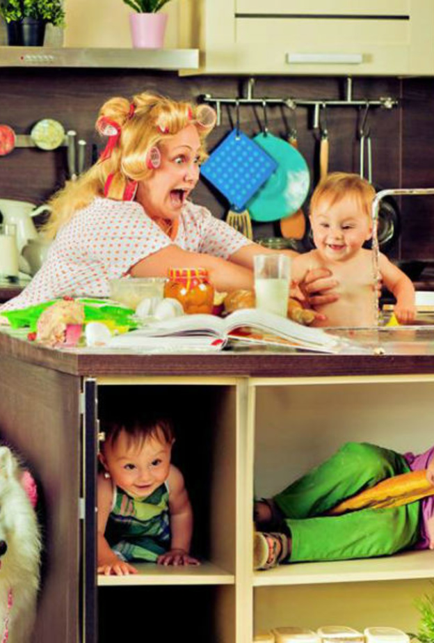 10 مواقف في الاسرة تسبب الخلل في شخصية الطفل-