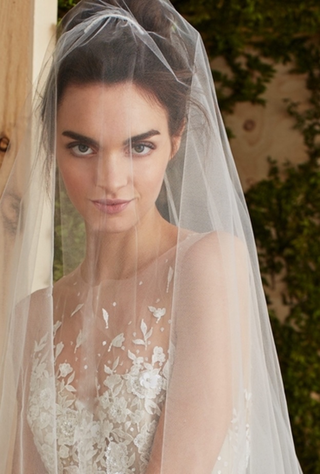 فساتين اعراس كارولينا هيريرا Carolina Herrera لربيع 2017