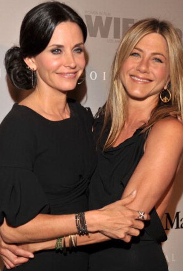 جينيفر و كوكس صداقة للأبد