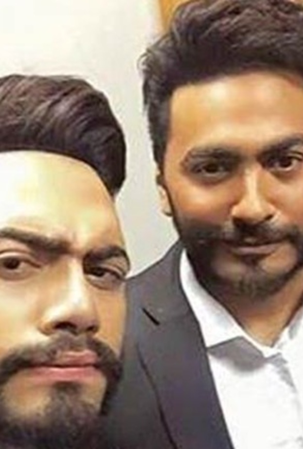 تامر حسنى مع شبيه