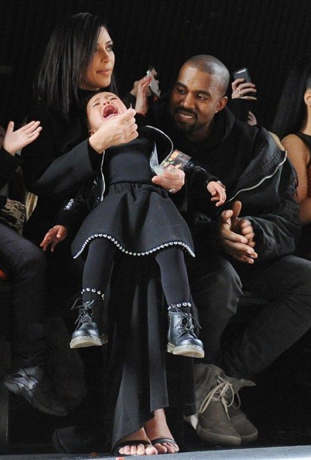 يبدو أن نورث ويست لم تعجبها عروض الكساندر وانج فقررت الاعتراض عليها بالصراخ العالي