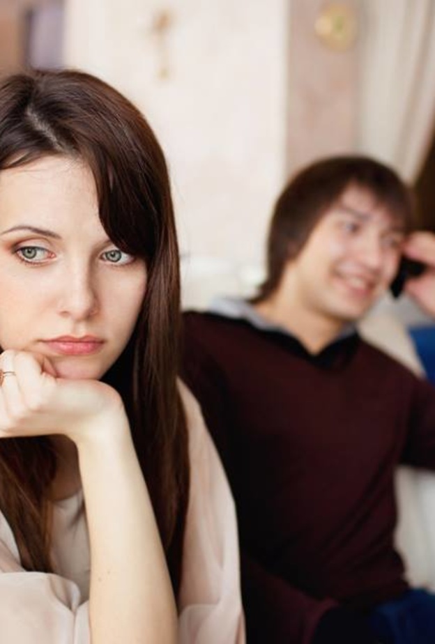 أكثر تصرفات الأزواج التي تفرس الزوجات وتثير جنونهن