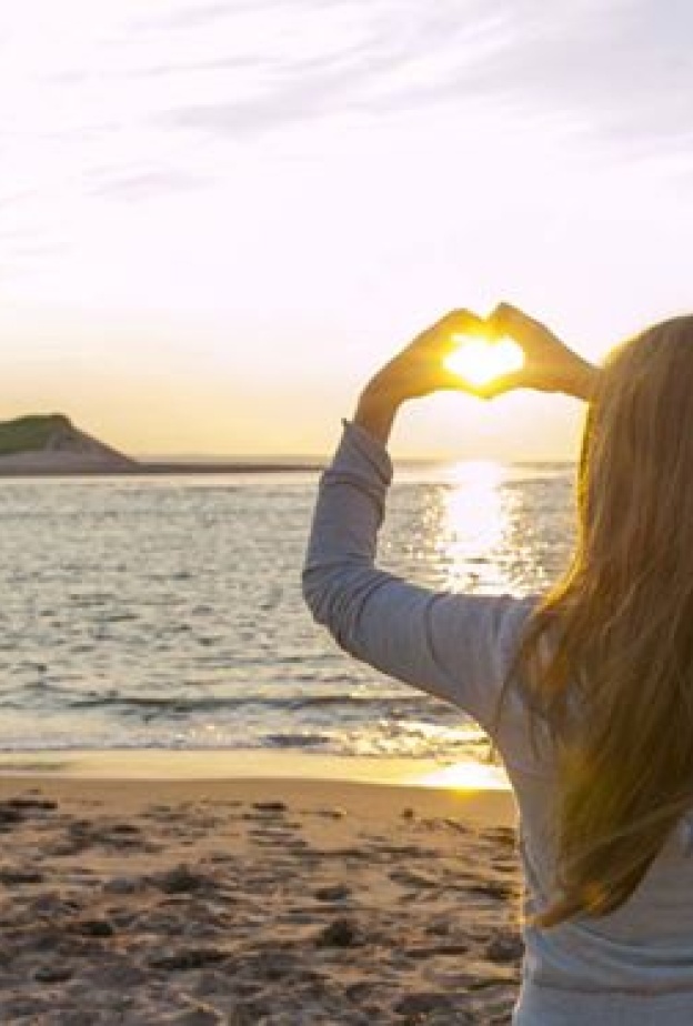 همسات أنثى في يوم الحب