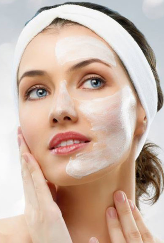 قناع اللبن والموز لتفتيح وتنعيم البشرة