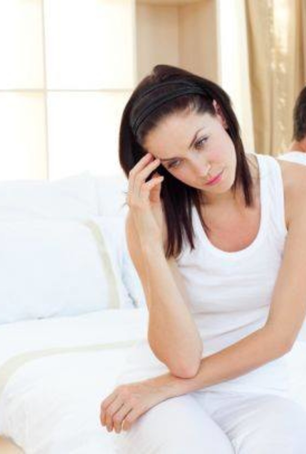 4 دلائل هامة أثناء العلاقة الحميمة تكشف خيانة الزوج