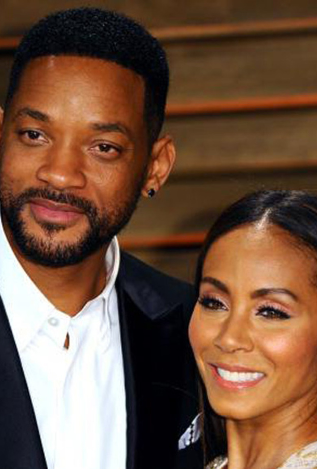 دائما بجانبه في جميع المناسبات الرسمية