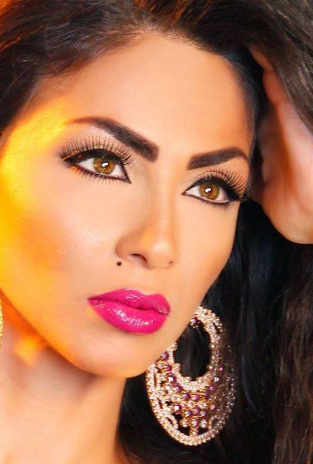 اعربت عن سعادتها باللقاء الاول مع الساحر