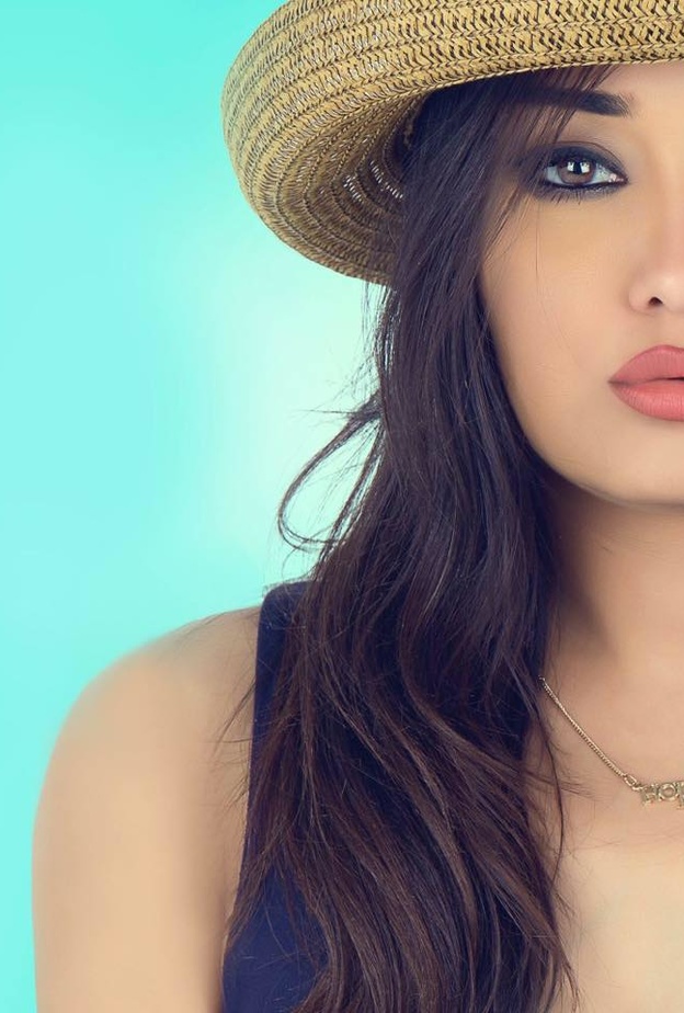 راندا البحيري تقدم دعاية مجانية لشقيقة زينة.. اعرفوا ماذا قالت عنها