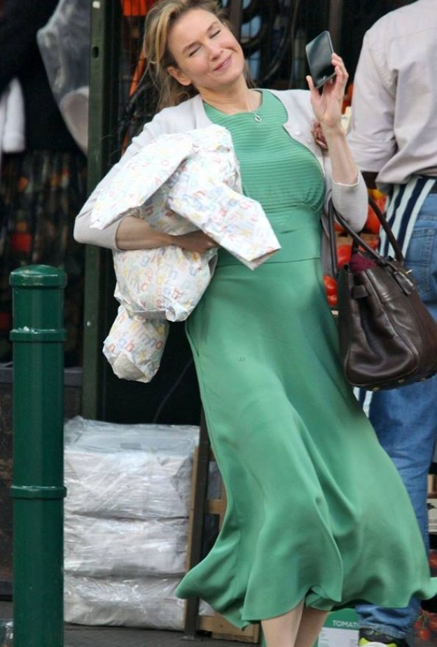 يبدو أن رينيه زيلوغير متحمسة كثيرا أثناء تصوير مشاهد فيلمها بريجيت جونز دياري