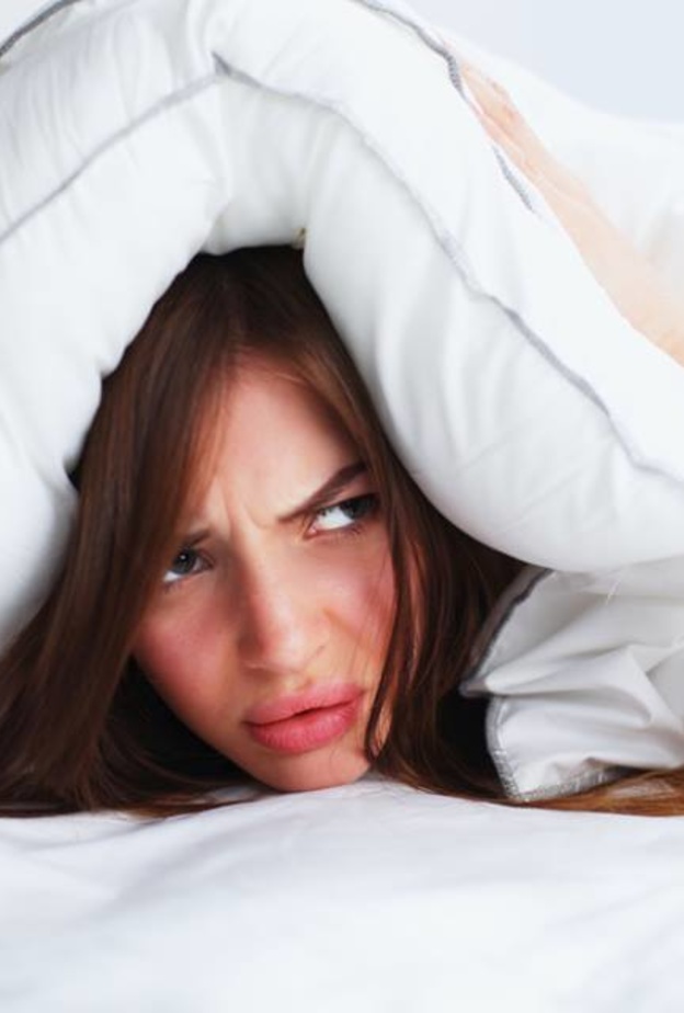 قلة النوم ألدّ أعداء المرأة