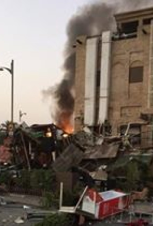 تحطم واجهة مطعم تركي في جميرا بسبب إنفجار محدود