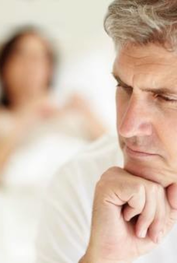 الزوج المراهق .. خائن أم حائر؟