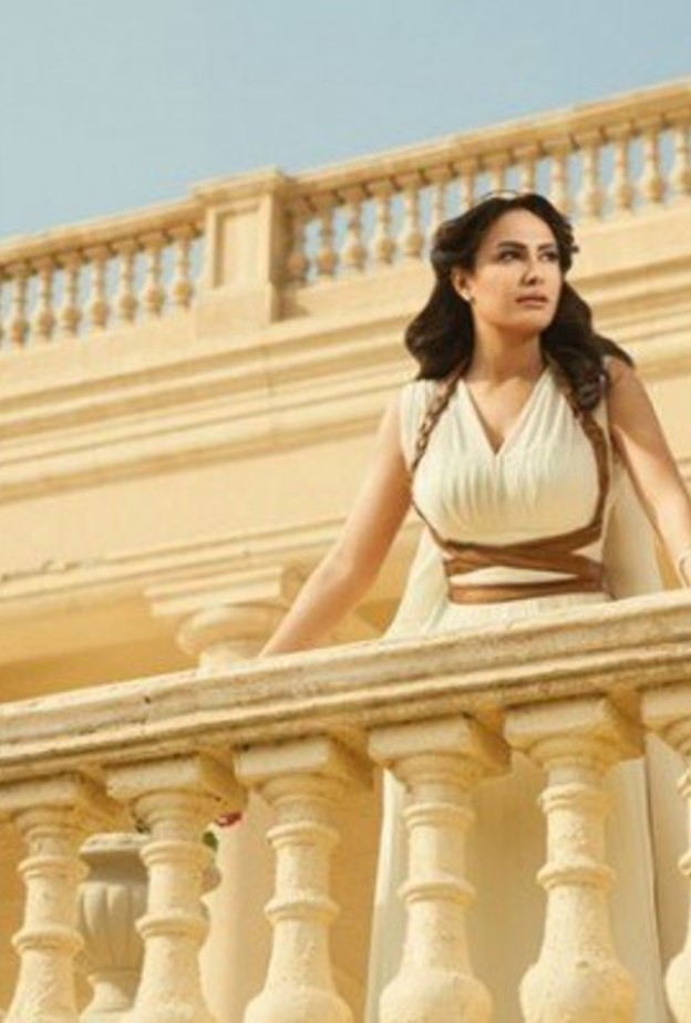 هند ودعت العام الماضي بالزي الفرعوني