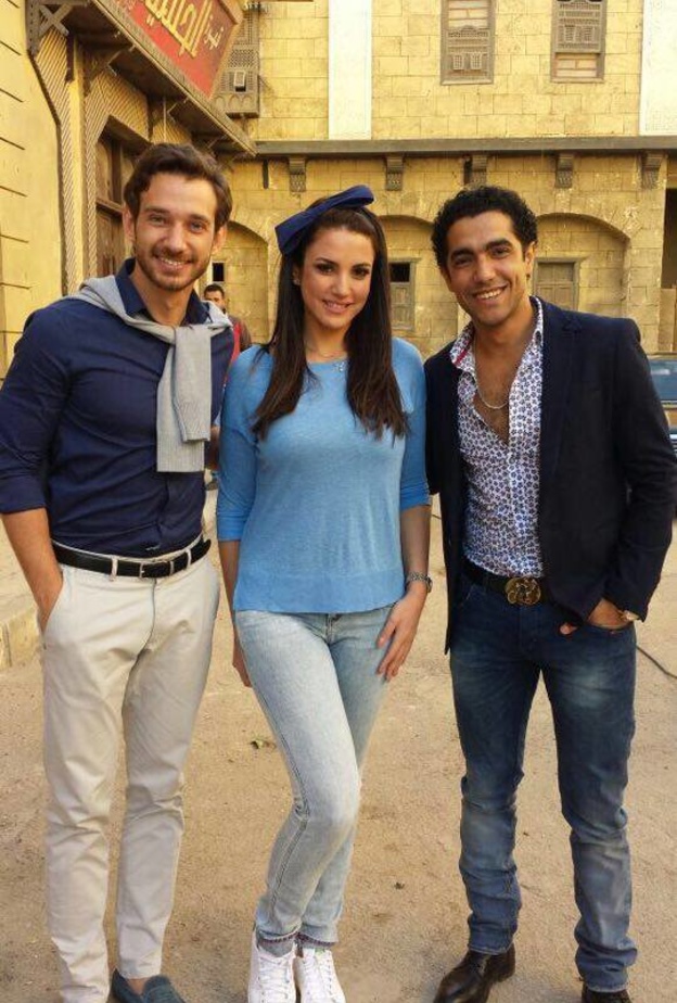 صورتها في كواليس ليالي الحلمية اثارت الجدل