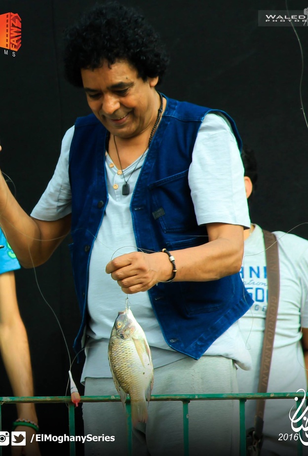 يستمر في تصوير "المغني" خلال رمضان