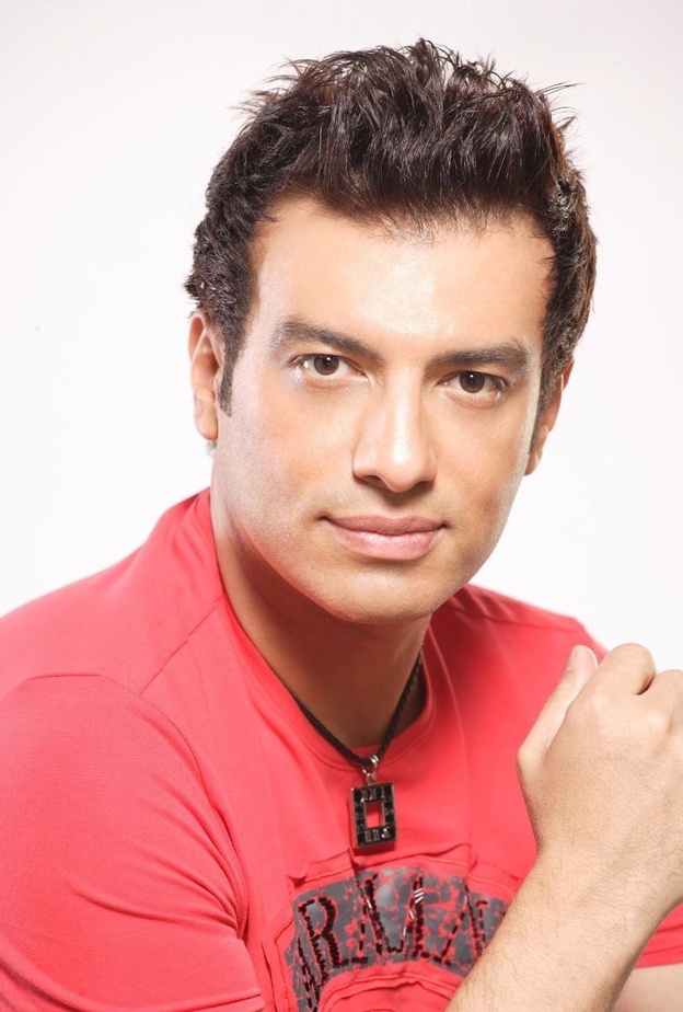 ازمة بين ايهاب توفيق و"النوايا الحسنة" بسبب شيرين عبد الوهاب