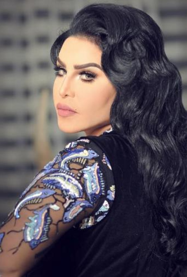 الفنانة احلام