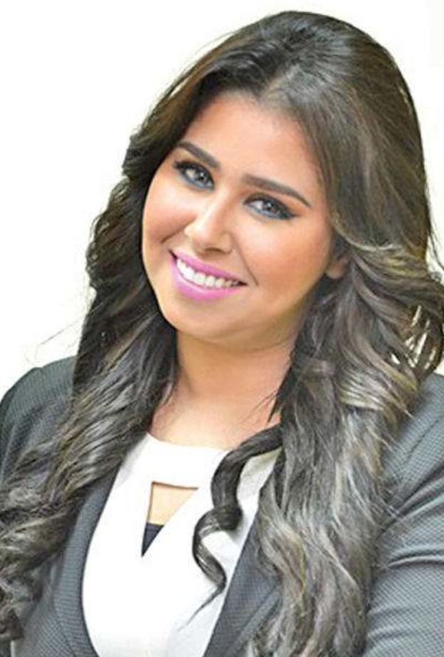 ايناس عز الدين