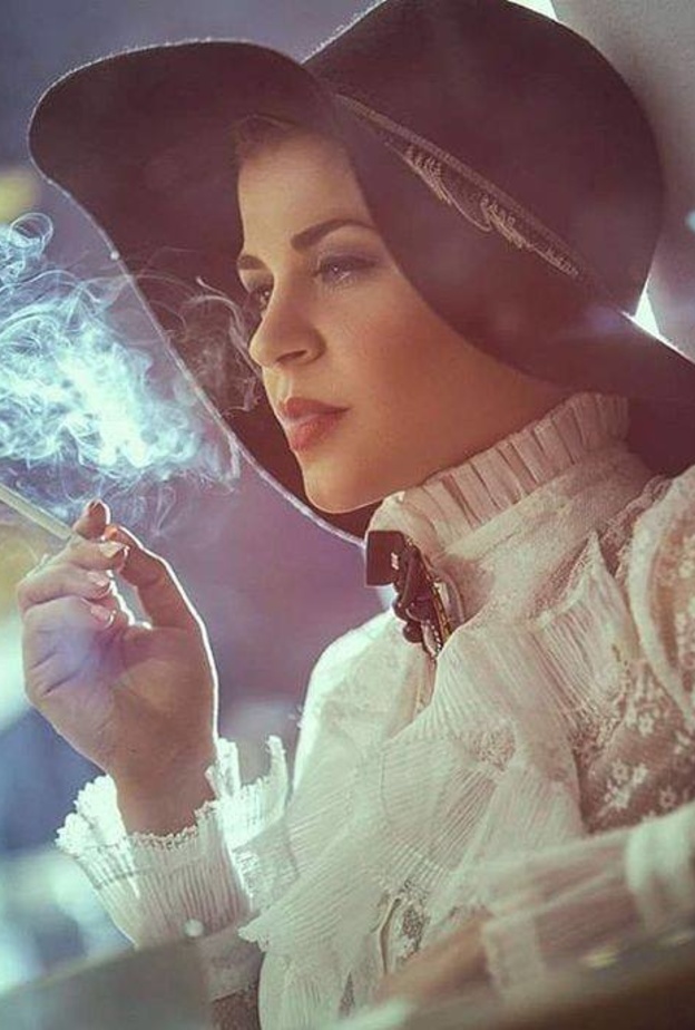 منى خضعت لجلسة تصوير جديدة 