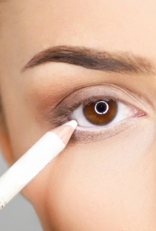 الكحل الابيض