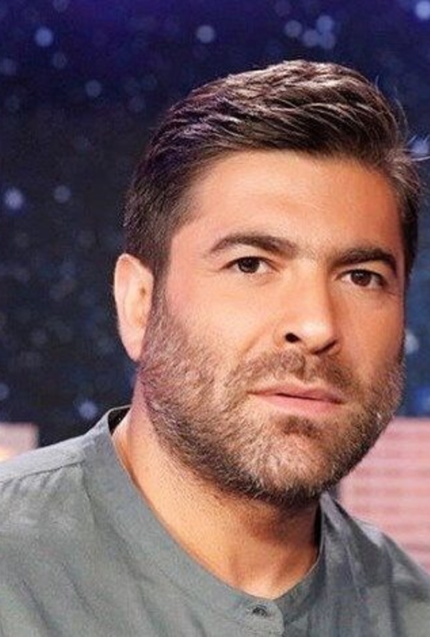 وائل كفوري يعتذر من ابنته