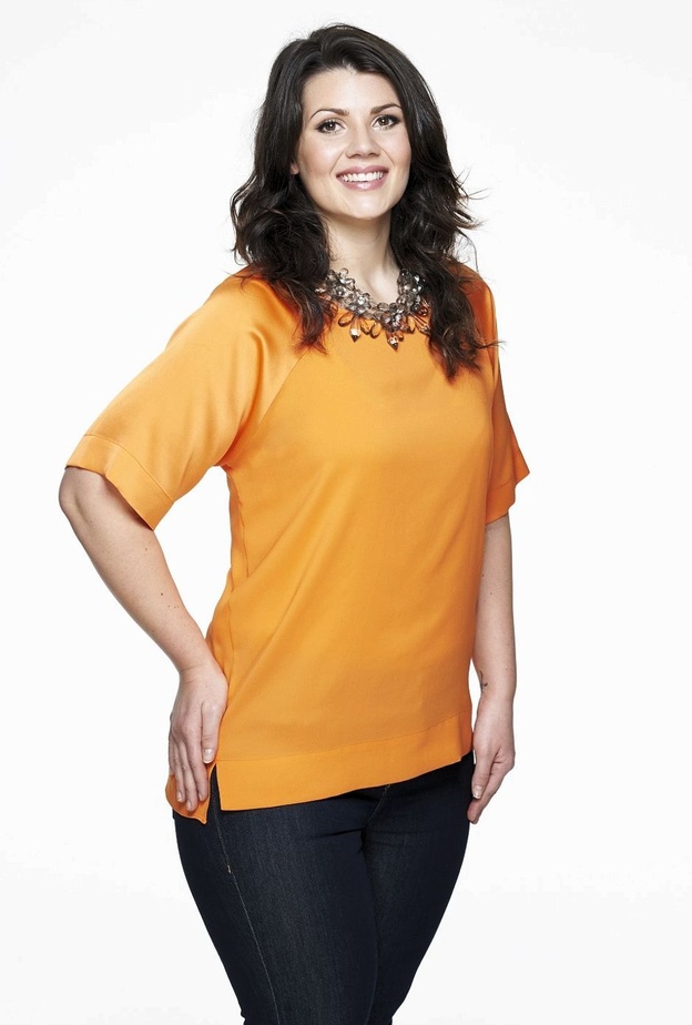 جيسيكا سيمنز بعد خسارتها الكبيرة للوزن باستخدام انستقرام