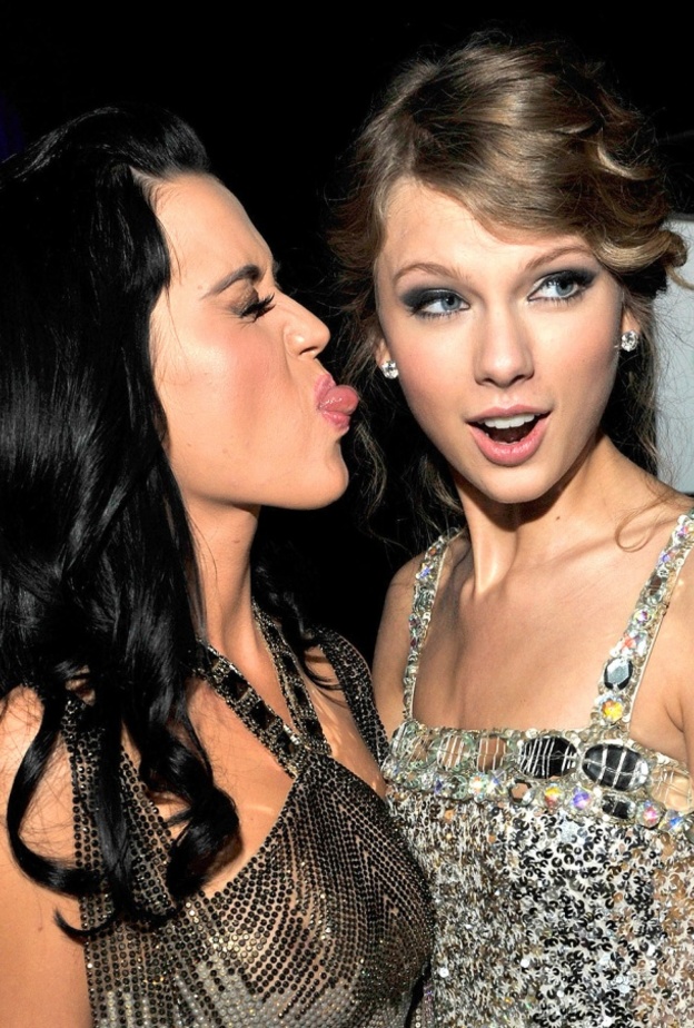 كاتي بيري وتايلور سويفت