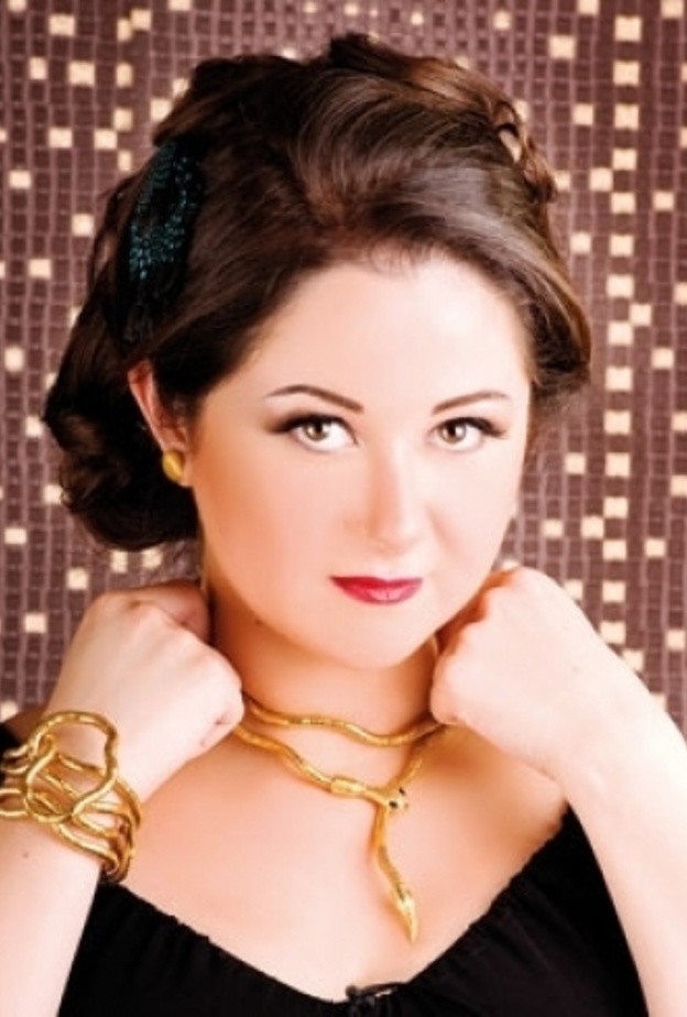 مى نور الشريف