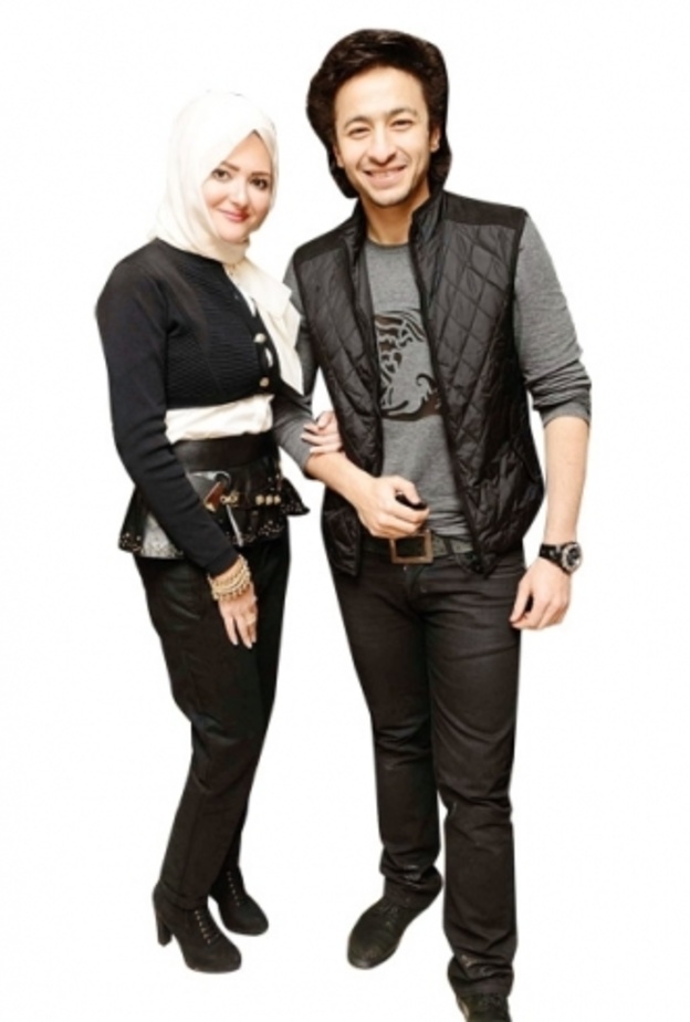 حمادة هلال وزوجته