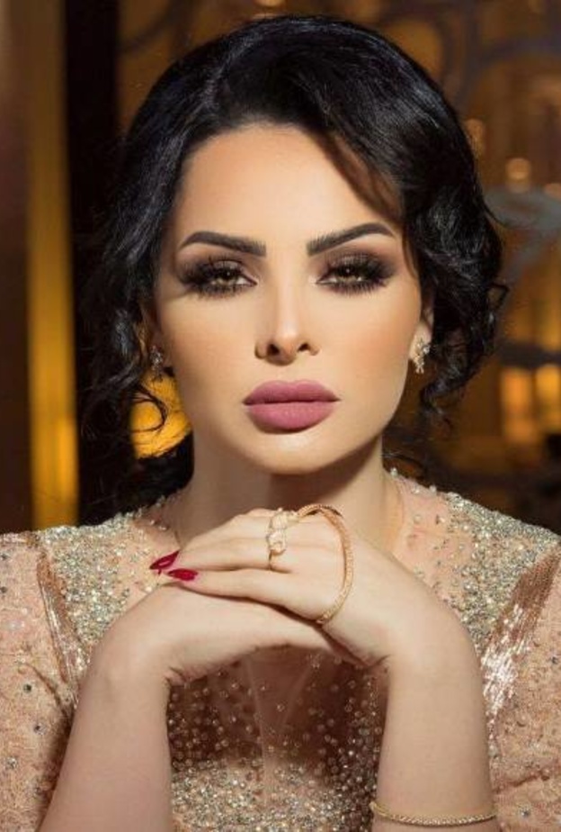 ديانا كرزون عيد ميلاد