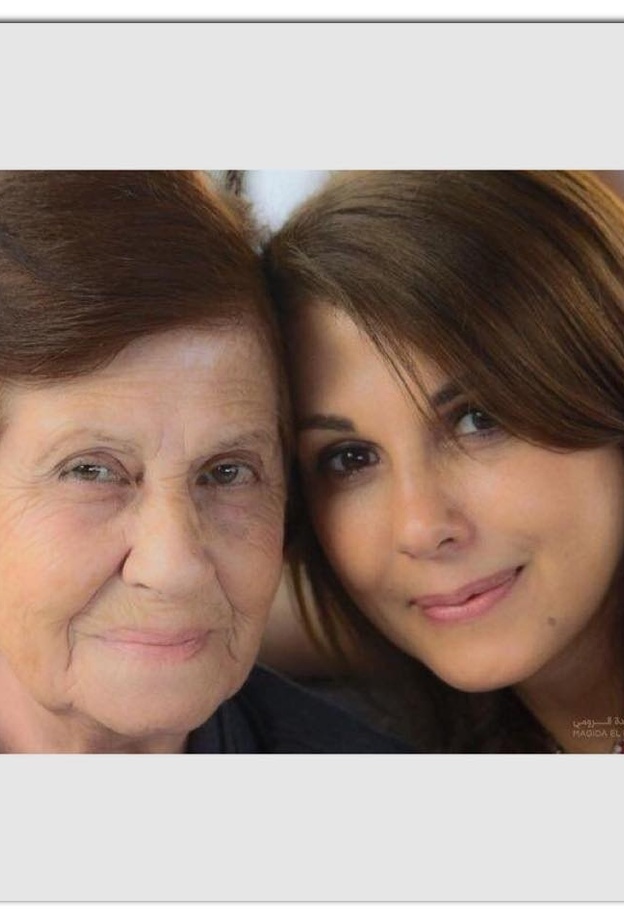 ماجدة الرومى ووالدتها 