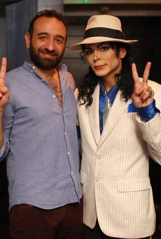 شبيه مايكل جاكسون