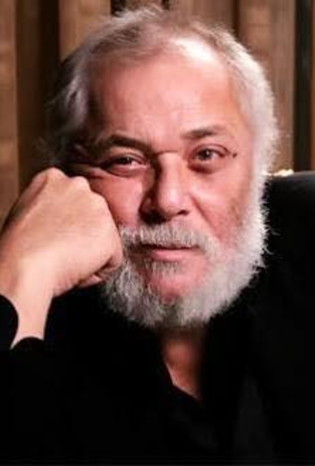 محمود عبد العزيز