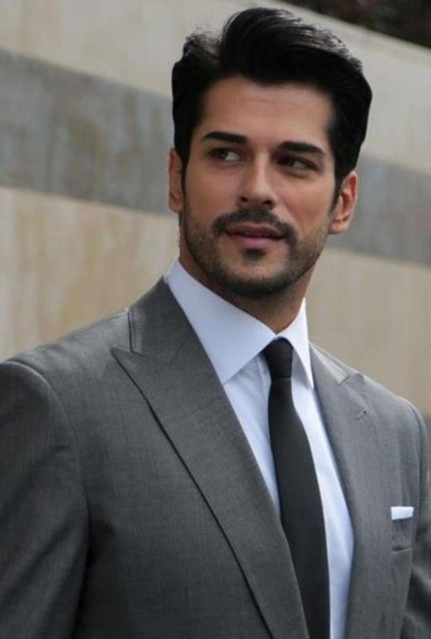 بوراق أوزجفيت