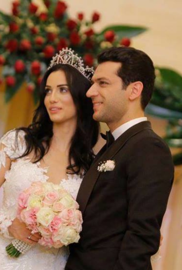 زفاف مراد يلديرم الاول