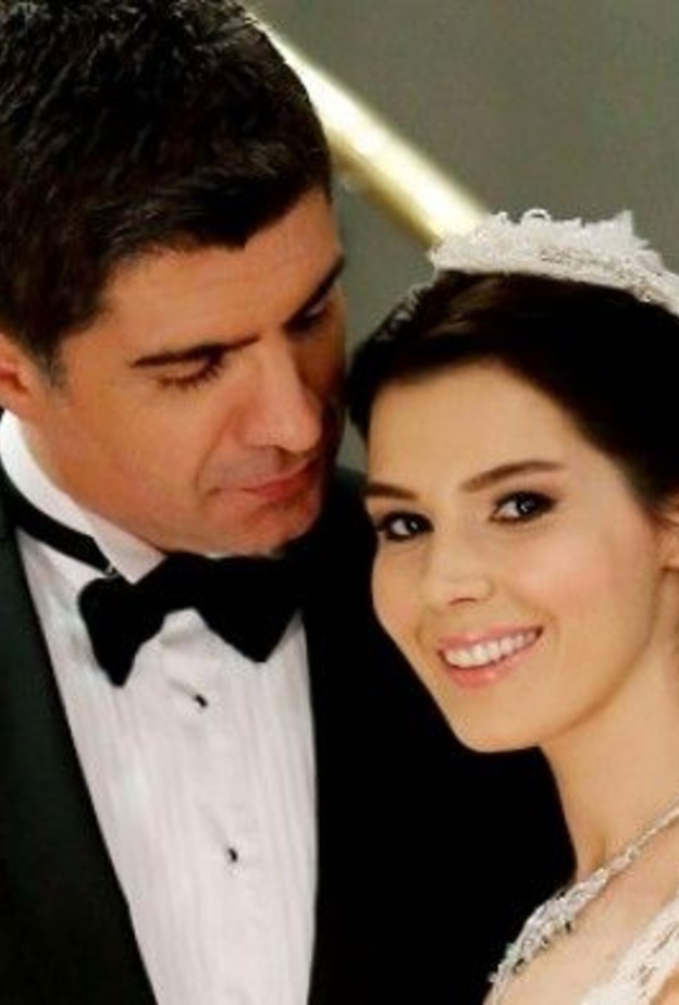 مشهد من مسلسل لعبة القدر