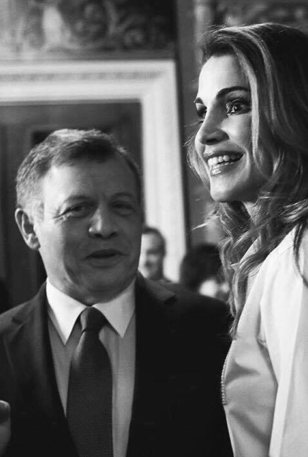 الملكة رانيا تشارك صورتها مع زوجها الملك عبد الله الثاني خلال زيارتهما لواشنطن واصفة إياه بمصدر الإلهام والإيجابية