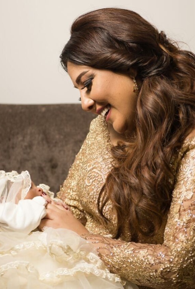 مي كساب وابنتها