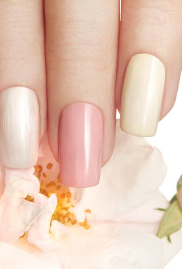 اسهل طريقة لتركيب الاظافر الصناعية و ازالتها