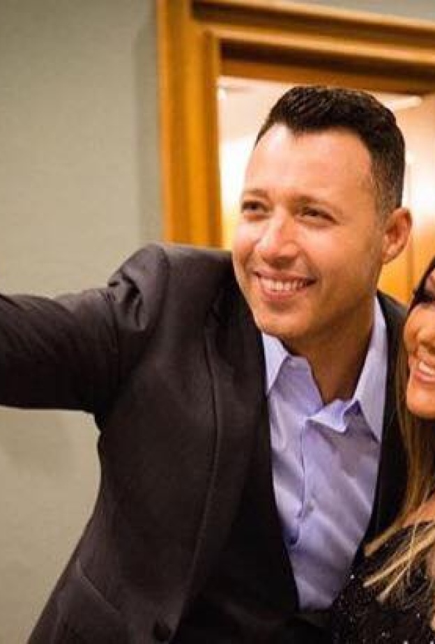 سيلفي لأحمد فهمي مع سميرة سعيد في كواليس برنامج شيري استوديو