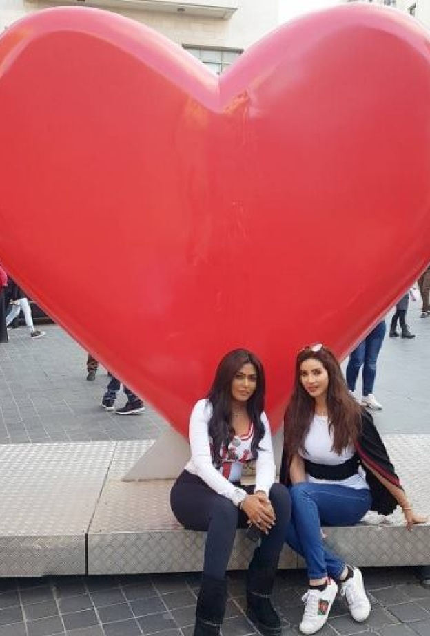 لجين عمران مع المطربة وعد ولقاء محبة في بيروت!