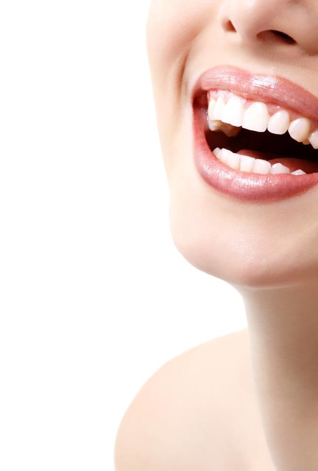 الخلطات الطبيعية تساعد في تبييض أسنانك