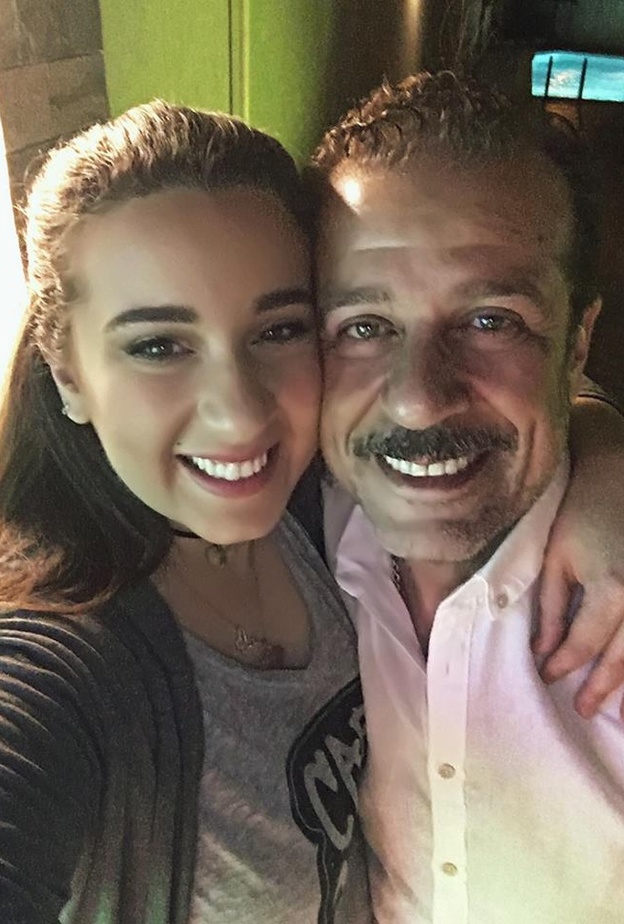 ابنة شريف منير