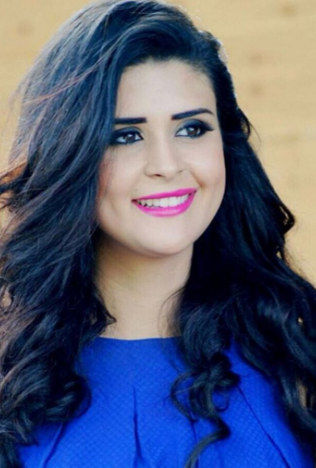 سلمى رشيد بصبغة شعر اسود - Salma Rachid