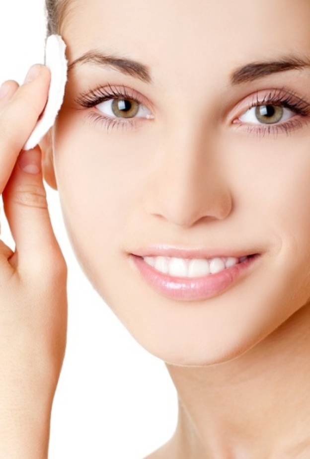 تنظيف البشرة ضروري