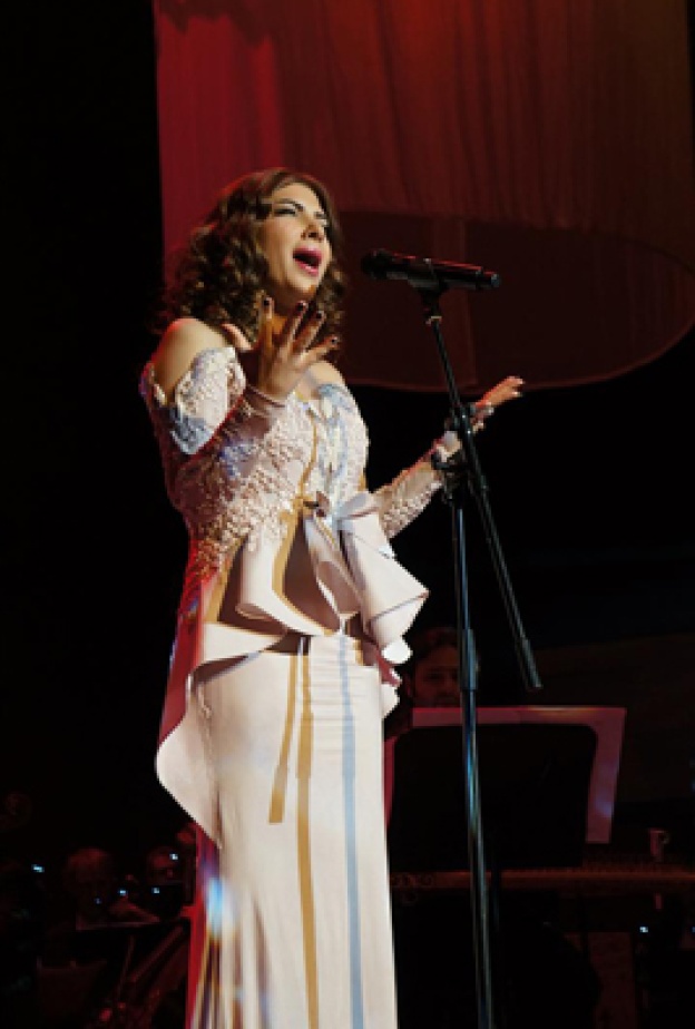 أصالة تلهب حماس الجمهور في هولندا  