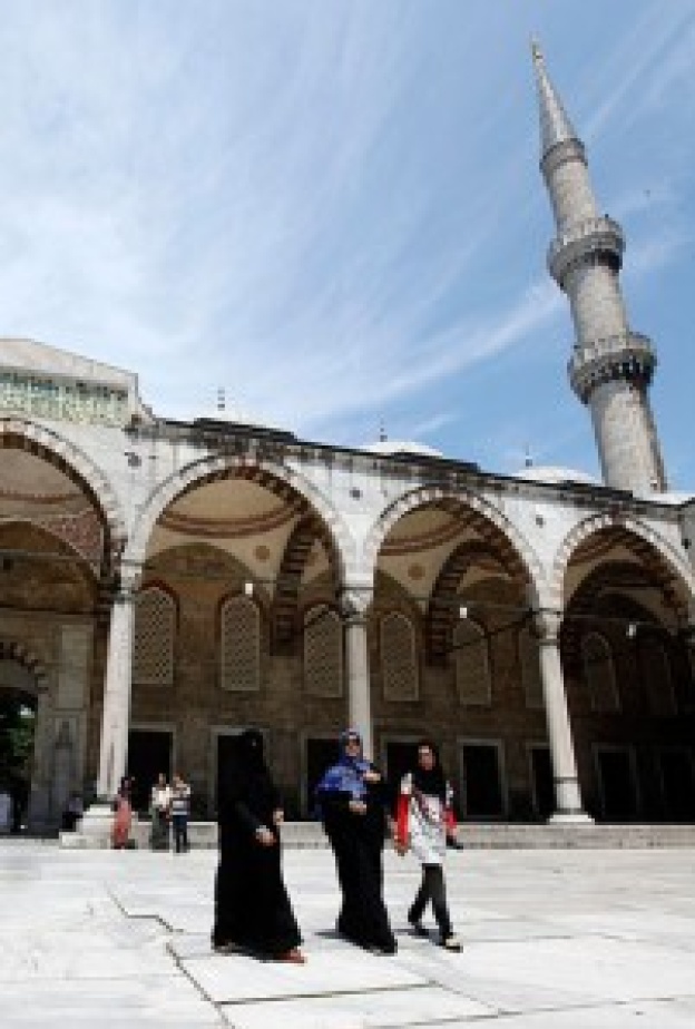 800 ألف سائح سعودي إلى تركيا وماليزيا 