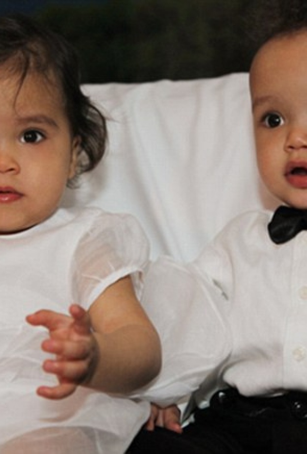 كيف احتفلت ماريا كاري بميلاد توأميها؟