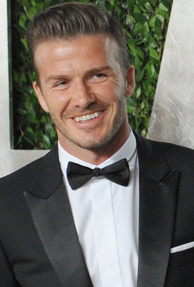 بيكهام أول رجل على غلاف ELLE